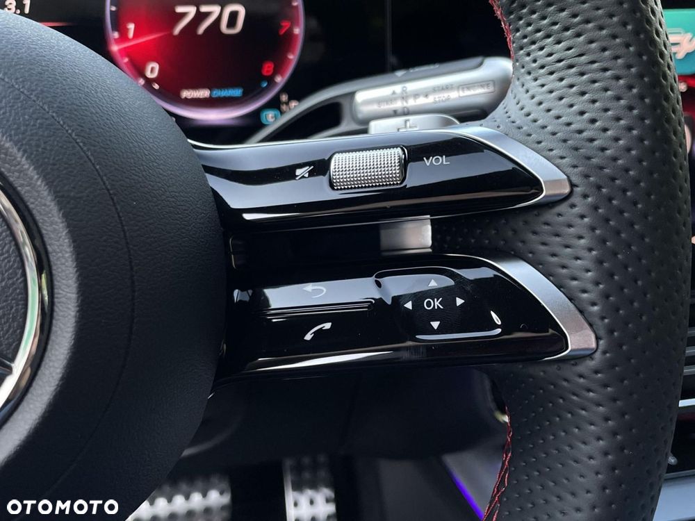 Mercedes-Benz CLA - 17
