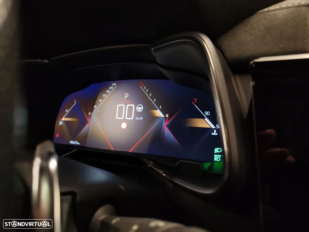 DS DS7 Crossback 1.6 THP Performance Line EAT8 - 17