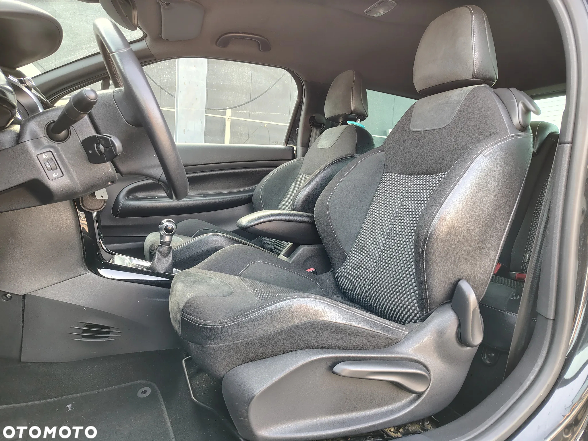 Citroën DS3 HDi 90 FAP SoChic - 7