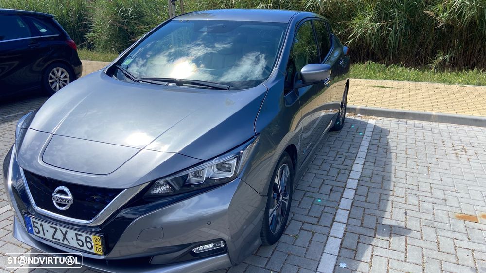 Nissan Leaf Tekna Two Tone - 37