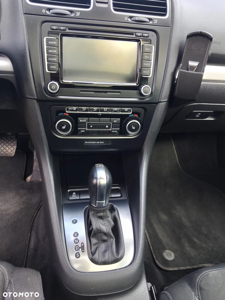 Volkswagen Golf 2.0 TDI DPF DSG Highline - 13