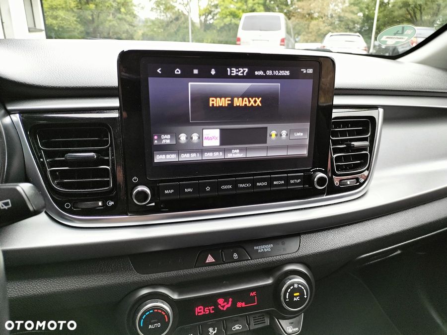 Kia Rio - 22