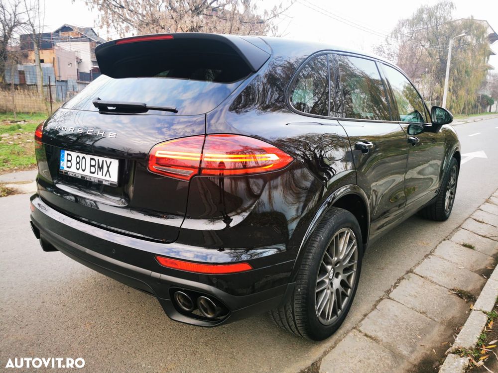 Porsche Cayenne - 15