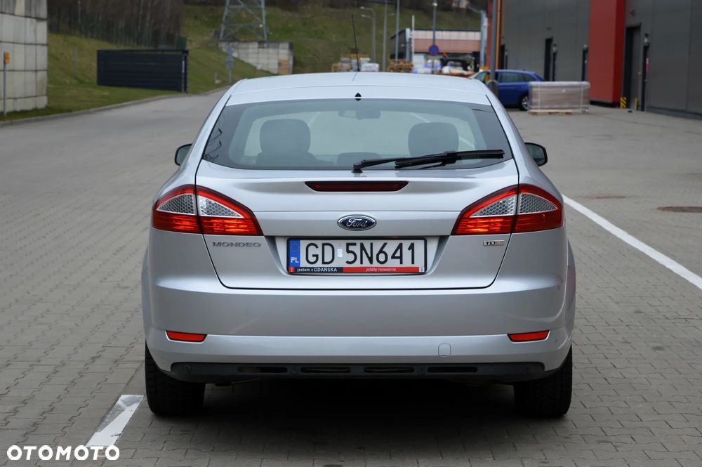 Ford Mondeo 1.8 TDCi Gold X - 28