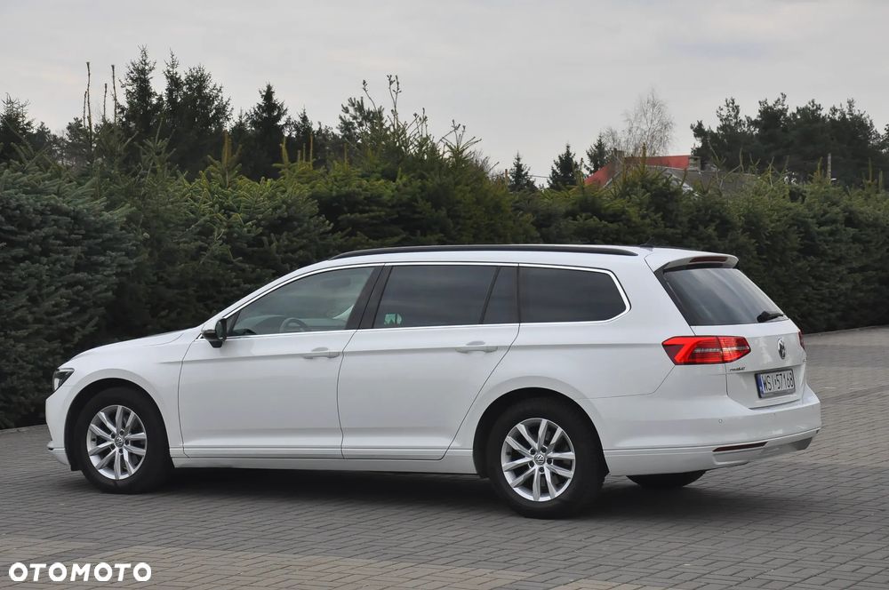 Volkswagen Passat - 21