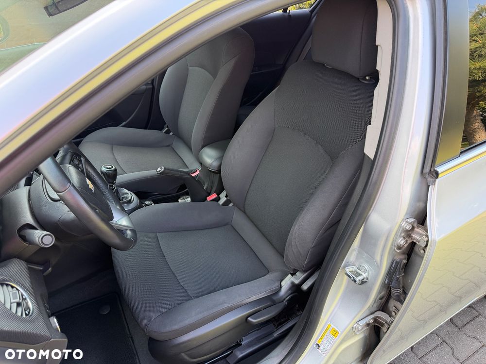 Chevrolet Cruze 1.8 LT+ - 22