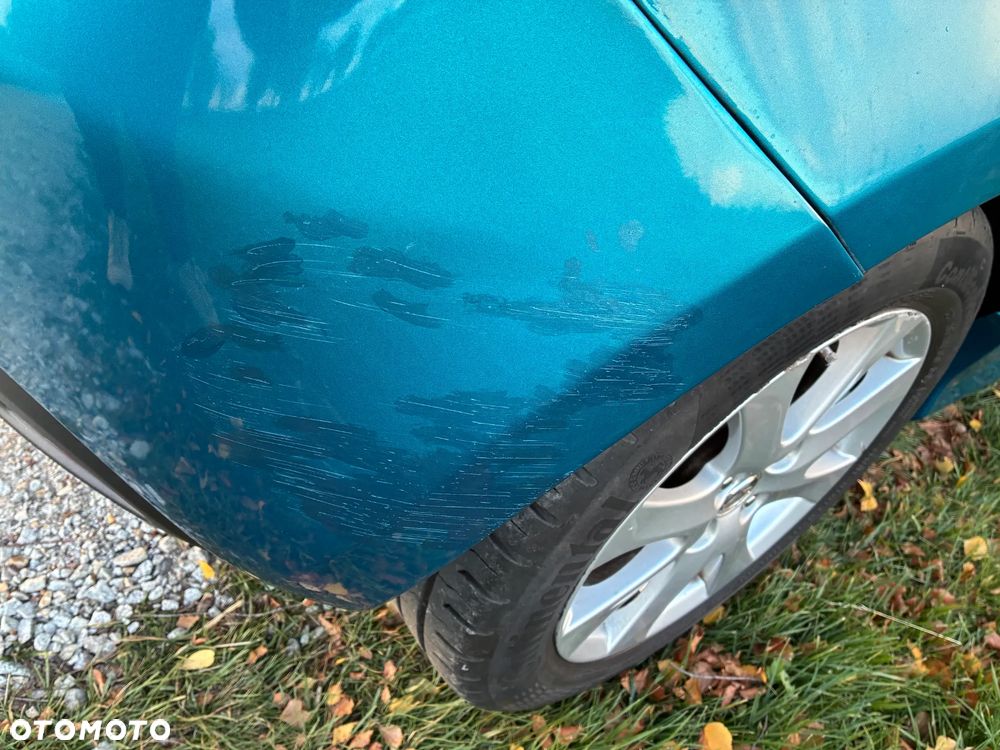 Mazda 2 - 16