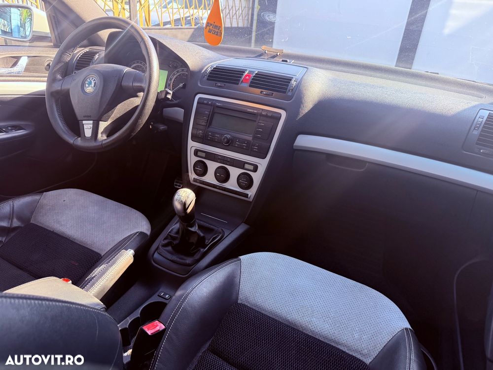 Skoda Octavia 2.0 TFSI RS - 6