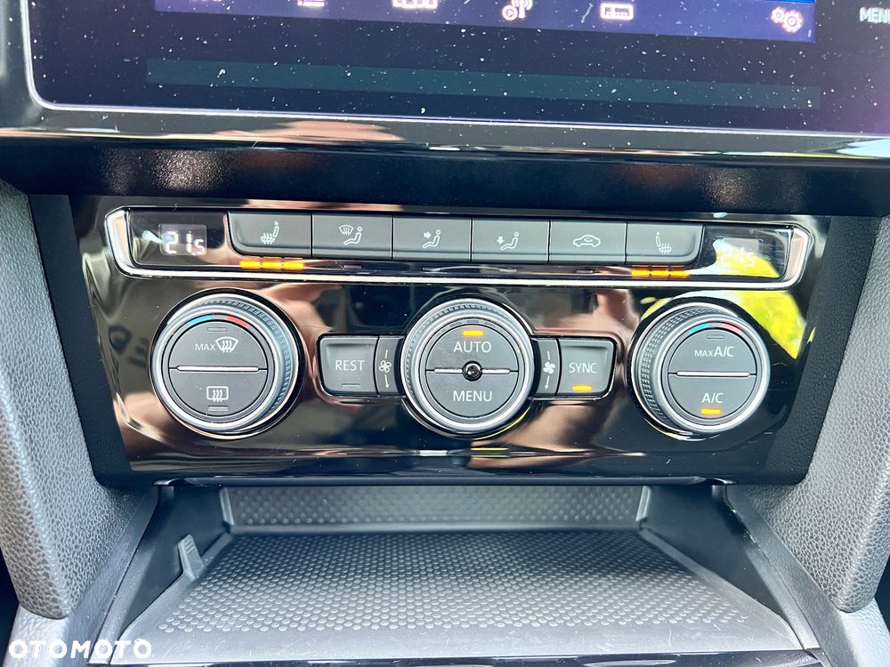 Volkswagen Passat 2.0 TDI Business DSG - 25