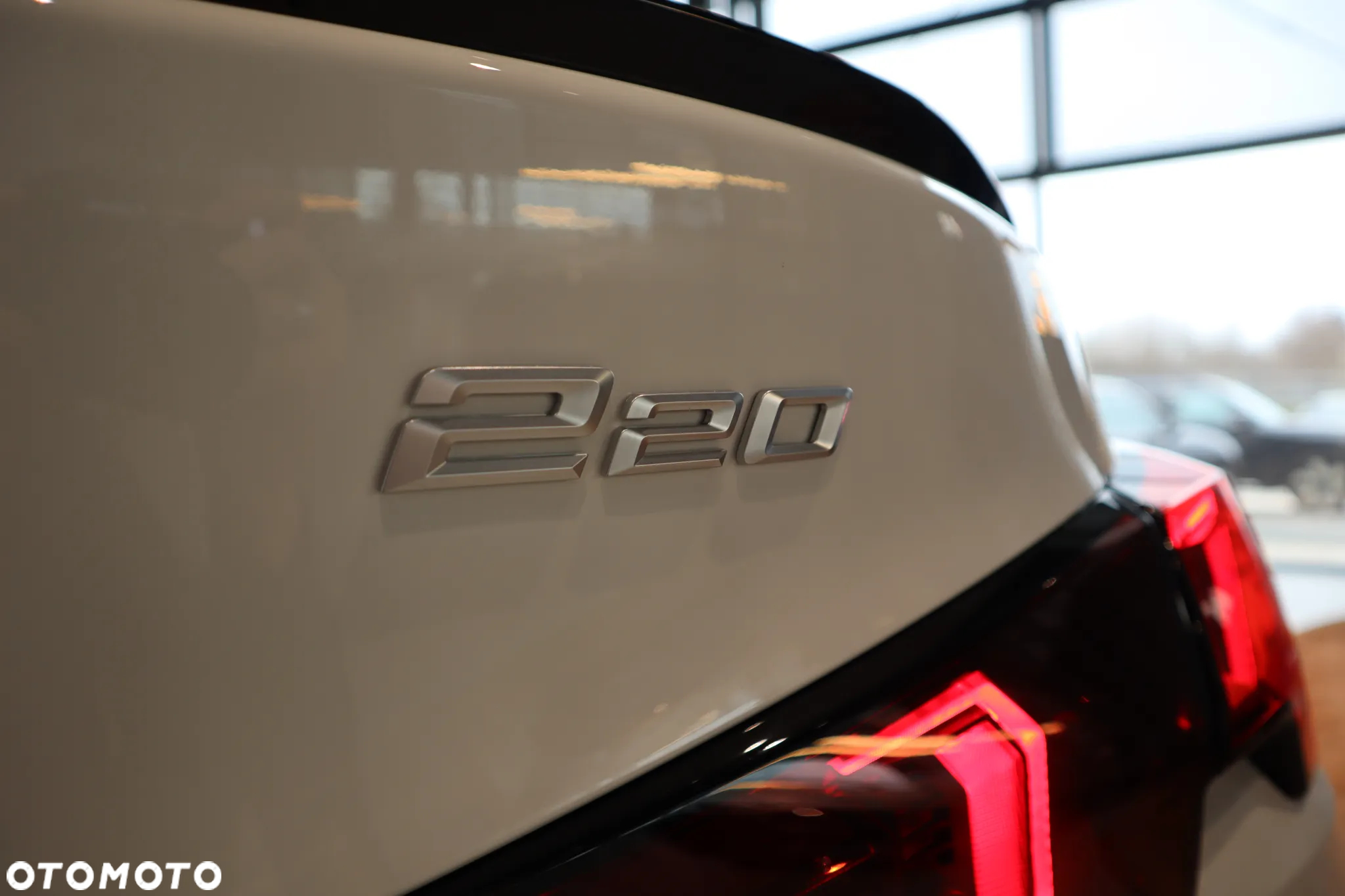 BMW Seria 2 220 mHEV - 11