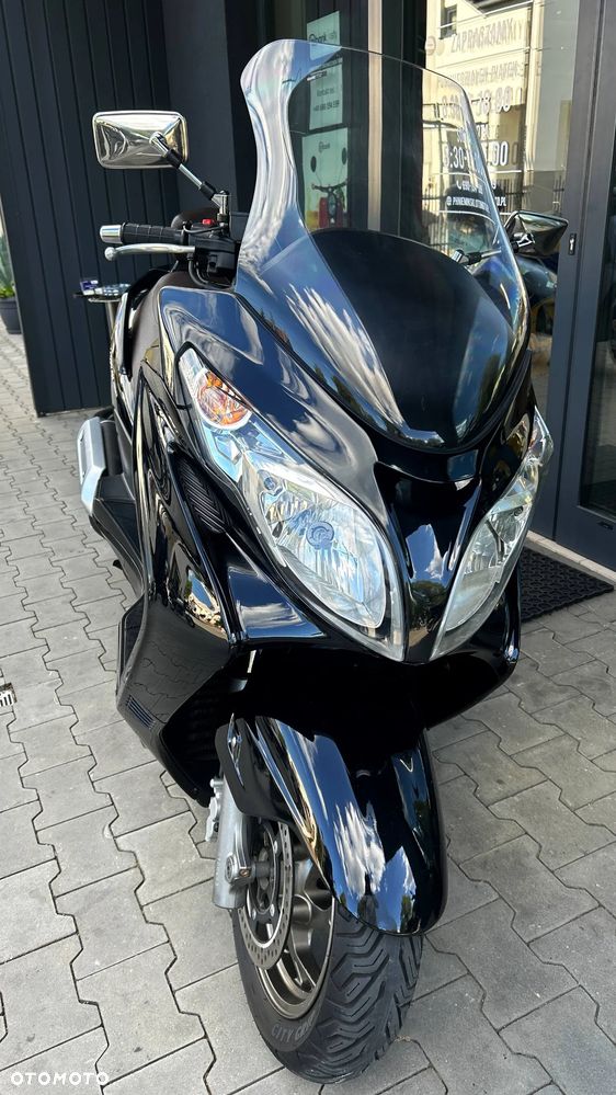 Suzuki Burgman - 21