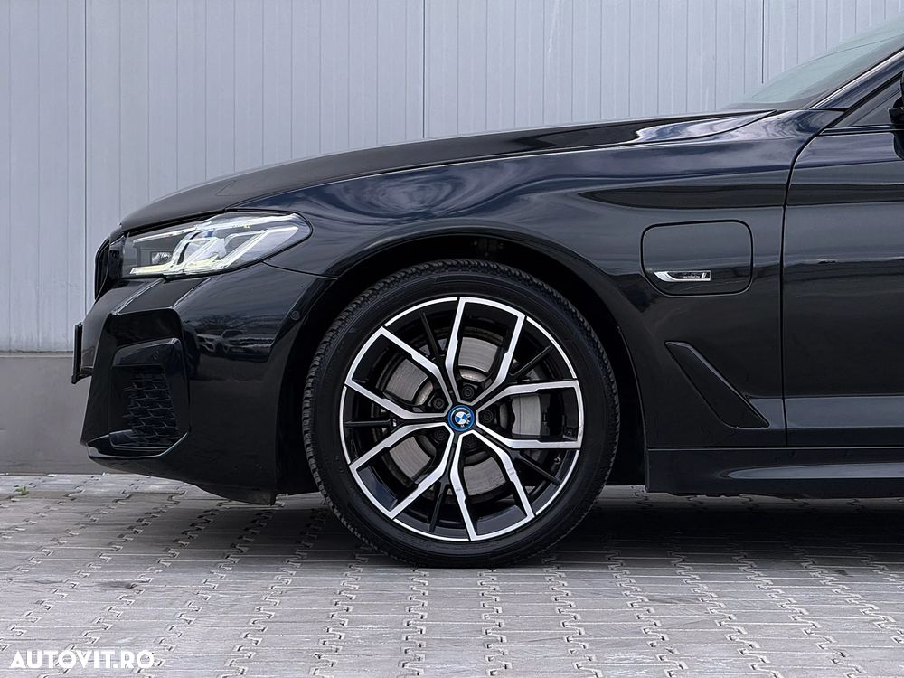 BMW Seria 5 530e xDrive Aut. M Sport Edition - 39