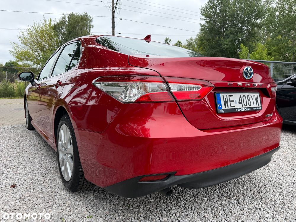 Toyota Camry 2.5 Hybrid Comfort CVT - 6