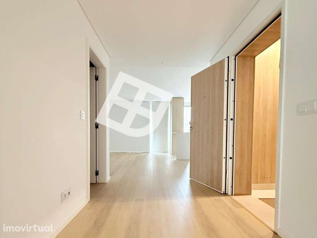 Apartamento T2 c/ Varanda Vista Mar- Praia da Barra - Grande imagem: 2/20