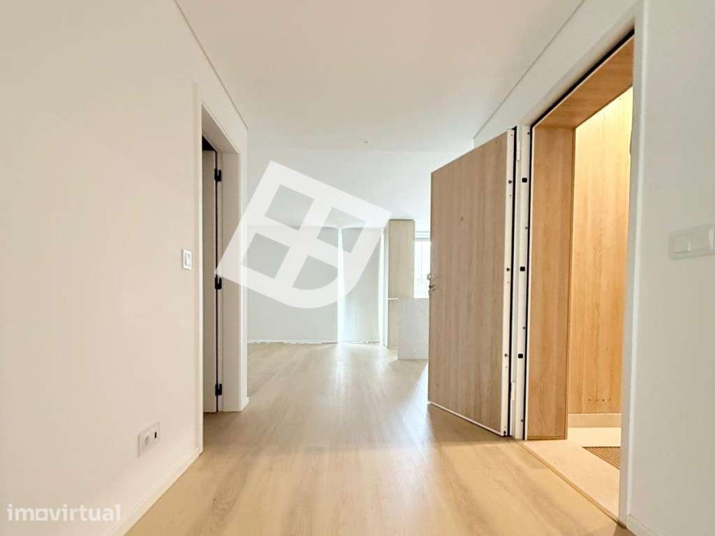 Apartamento T2 c/ Varanda Vista Mar- Praia da Barra - Grande imagem: 2/20