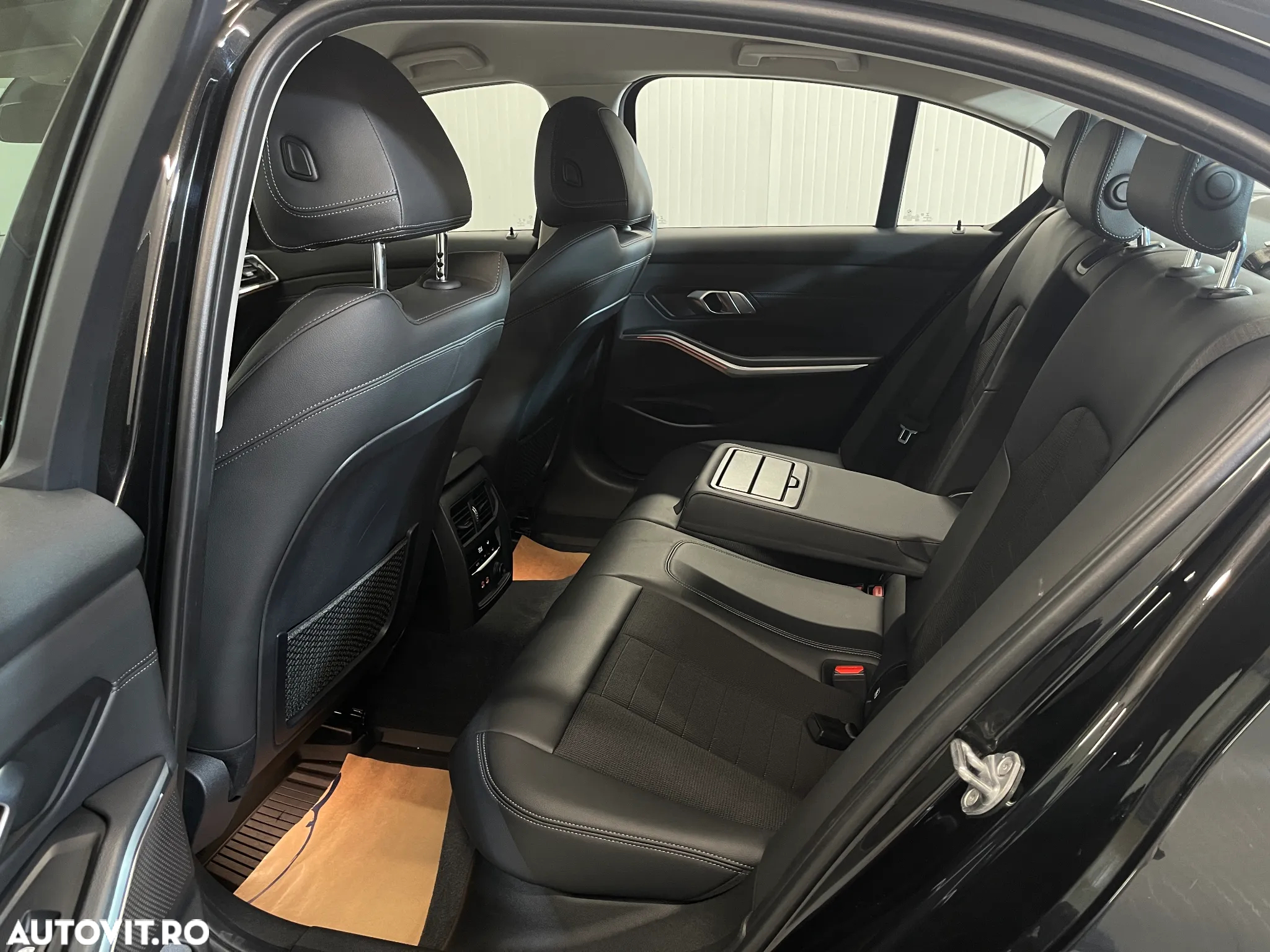 BMW Seria 3 318d MHEV - 5