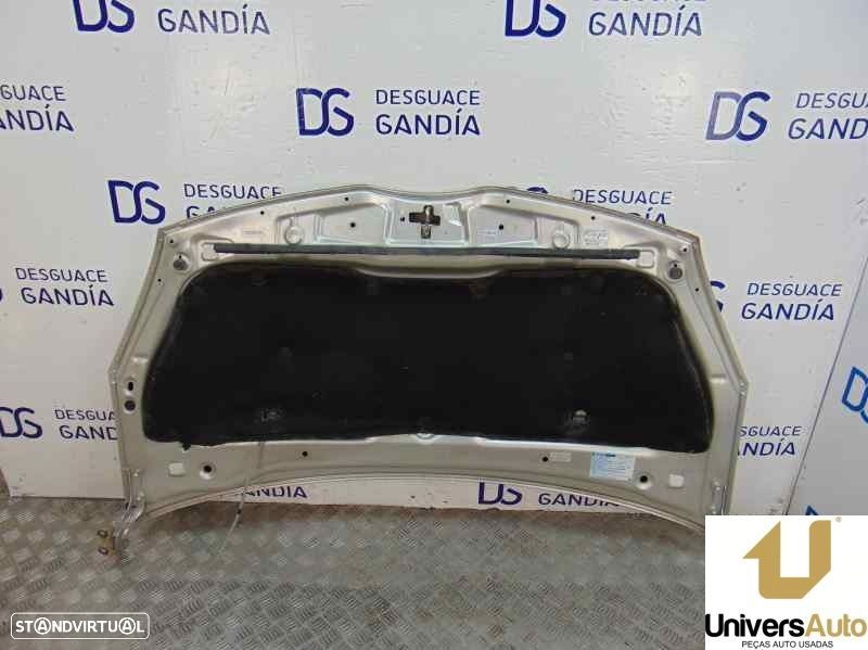 CAPÔ TOYOTA COROLLA VERSO 2004 -PLATA - 1