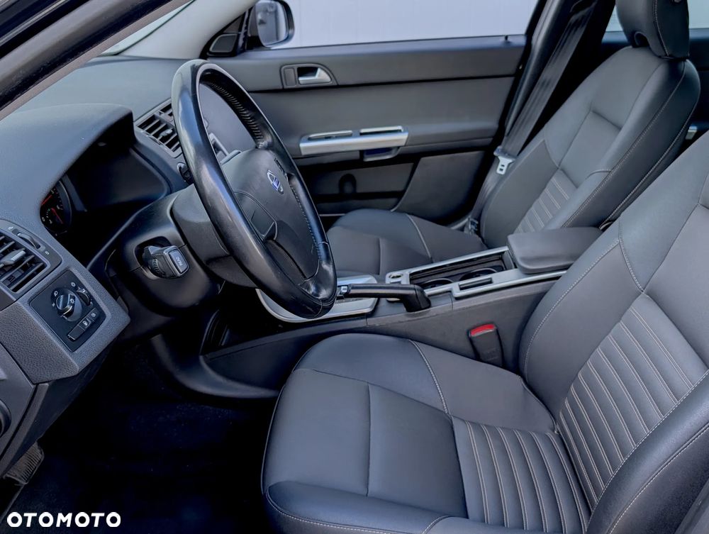 Volvo V50 - 21