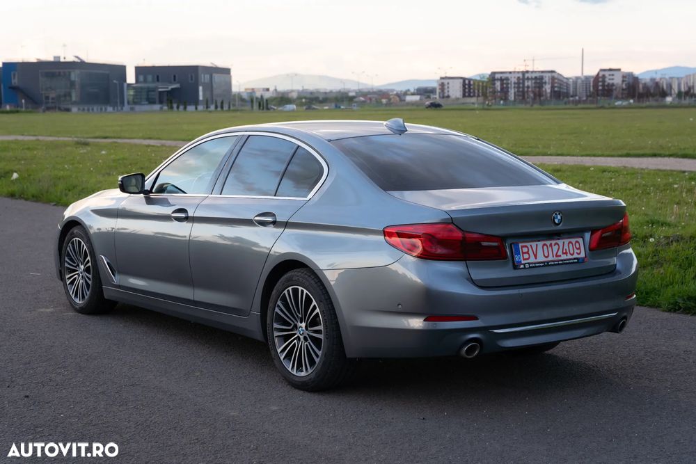BMW Seria 5 520d Efficient Dynamics Edition Aut. Luxury Line - 1
