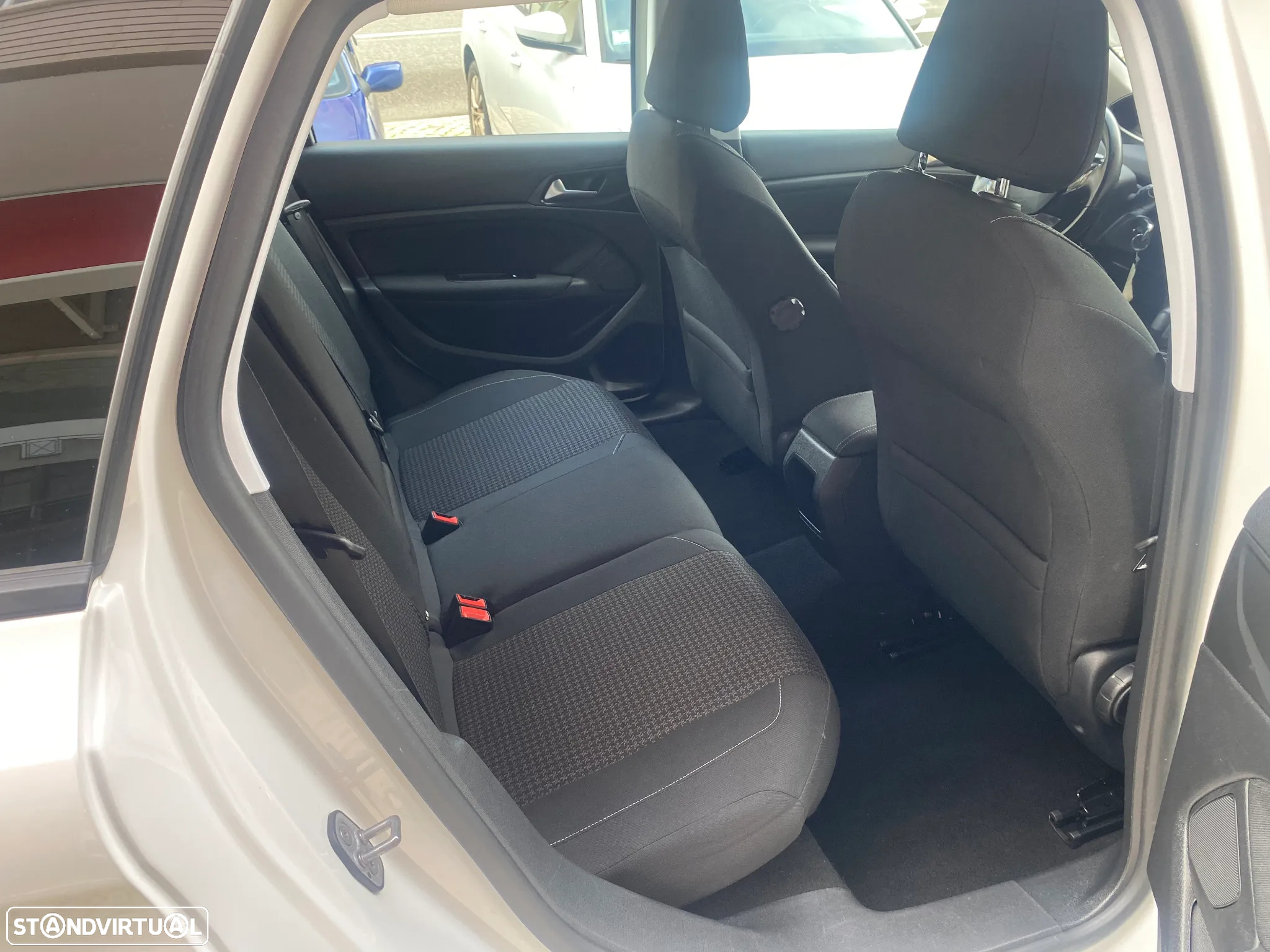 Peugeot 308 SW BlueHDi 120 EAT6 Stop & Start Active Business-Pack - 26