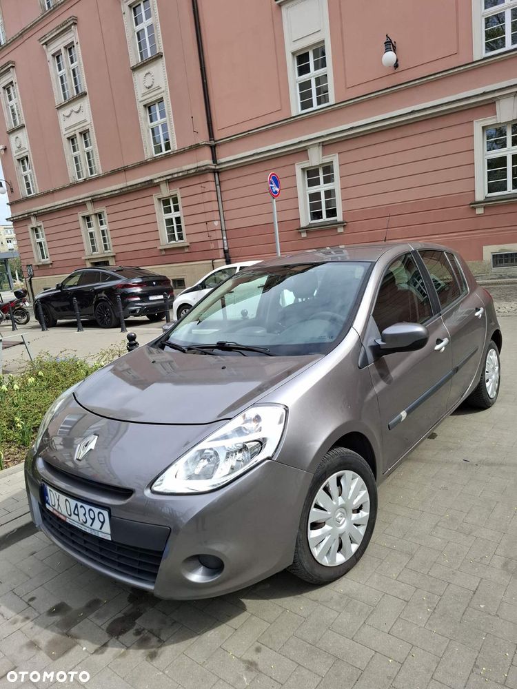 Renault Clio 1.5 dCi Authentique - 1