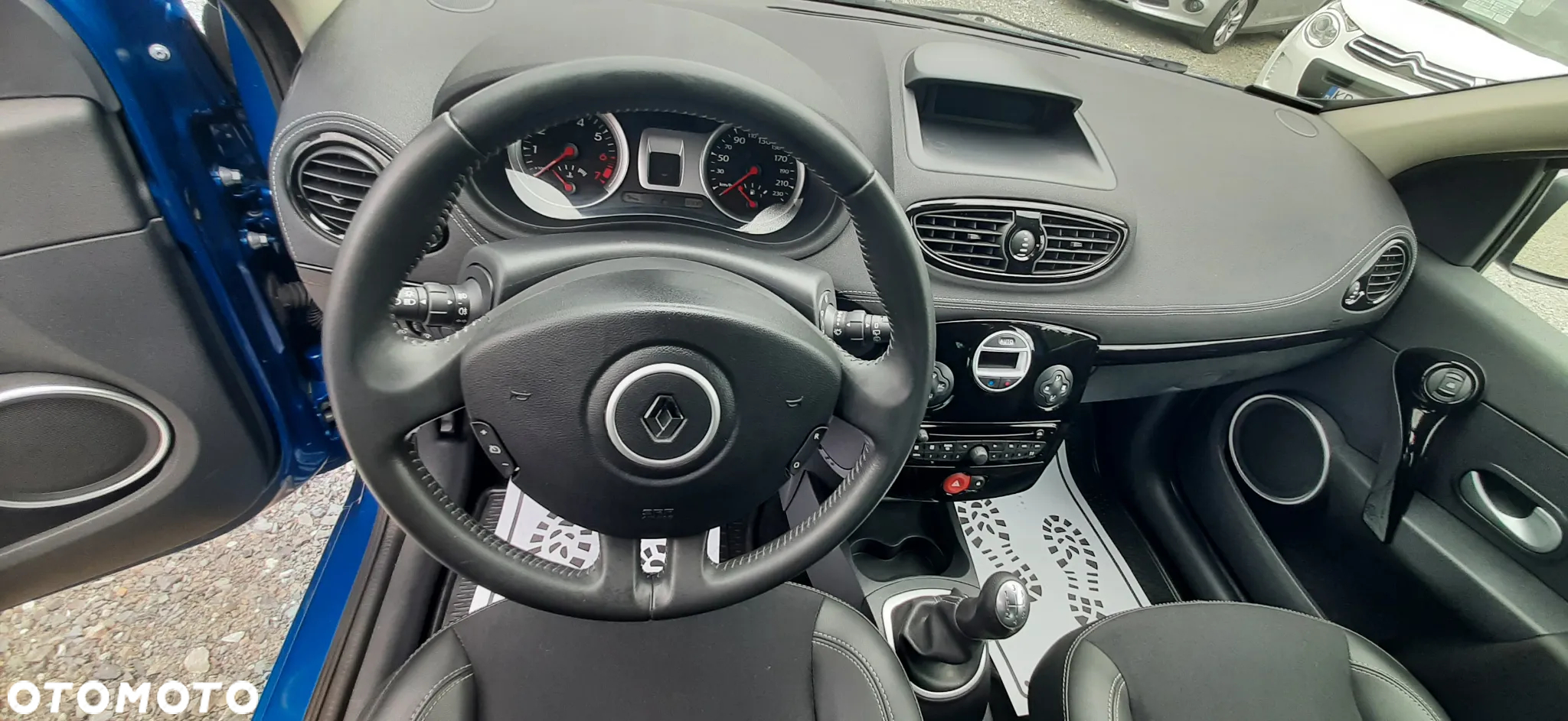Renault Clio - 38