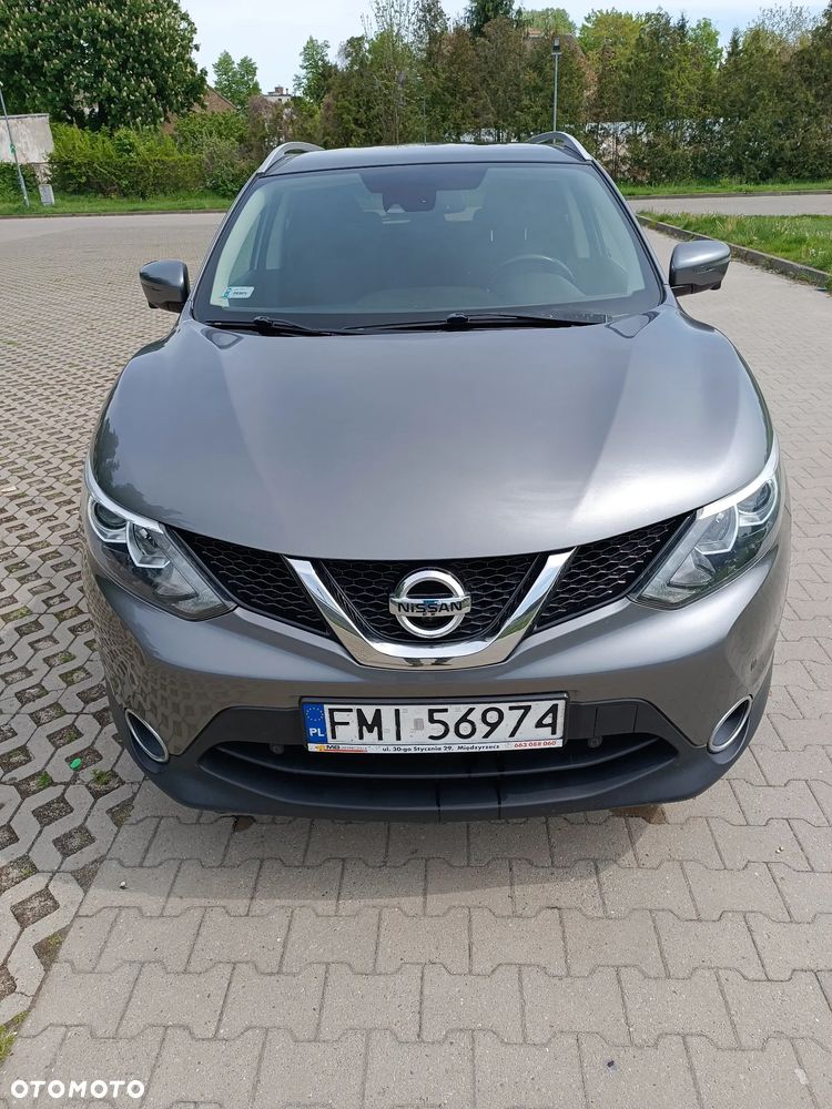 Nissan Qashqai 1.6 DIG-T N-Connecta - 1
