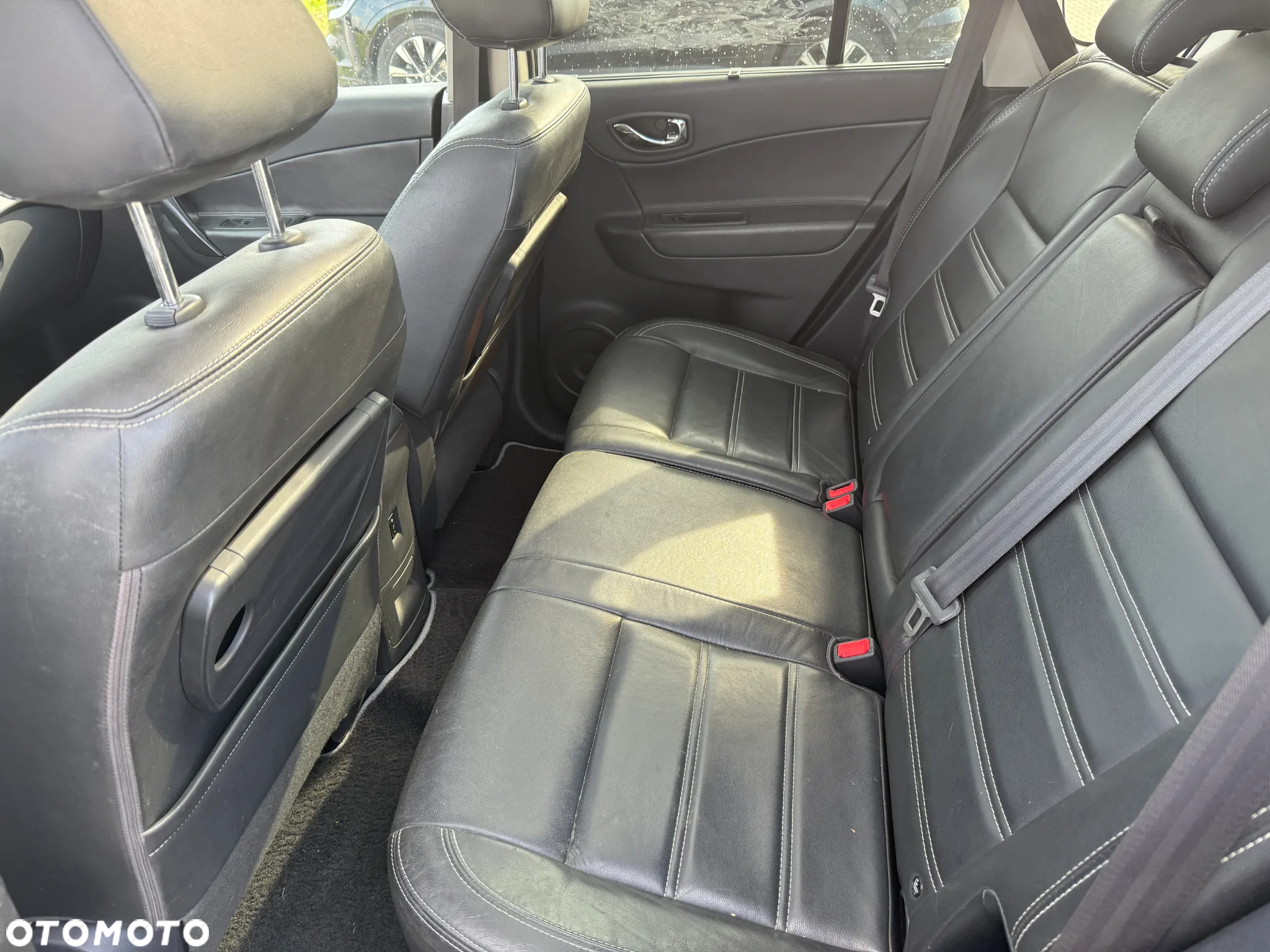 Renault Koleos 2.0 dCi 4x4 Privilege - 16