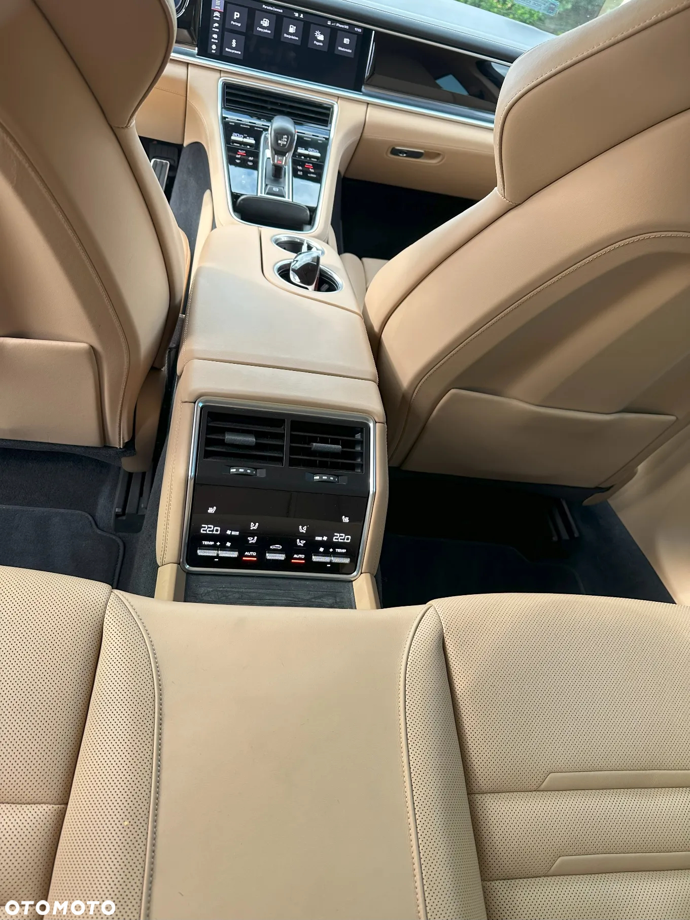Porsche Panamera 4 e-Hybrid Sport Turismo - 7