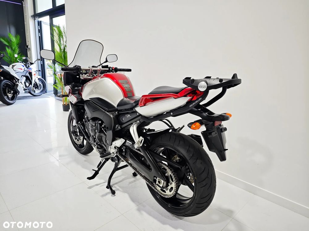 Yamaha FZ - 17