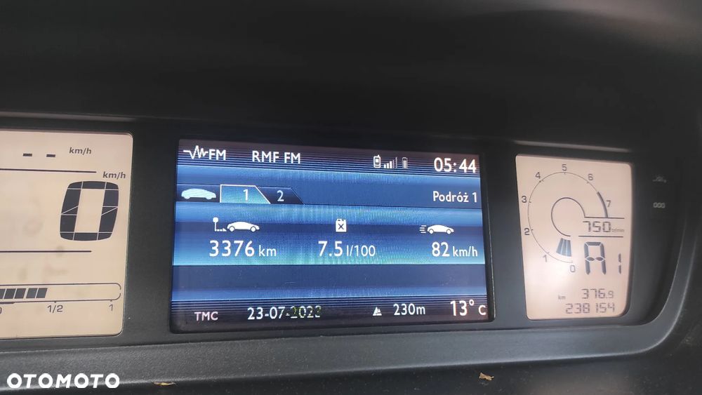 Citroën C4 Grand Picasso - 23