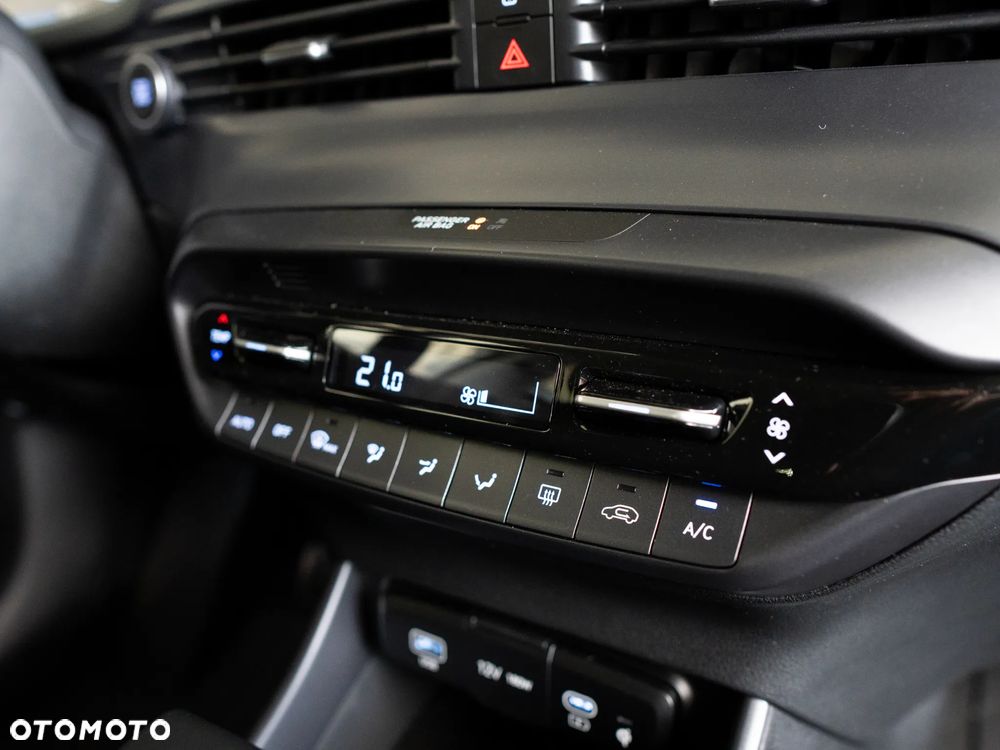 Hyundai i20 1.0 T-GDi Smart DCT - 28