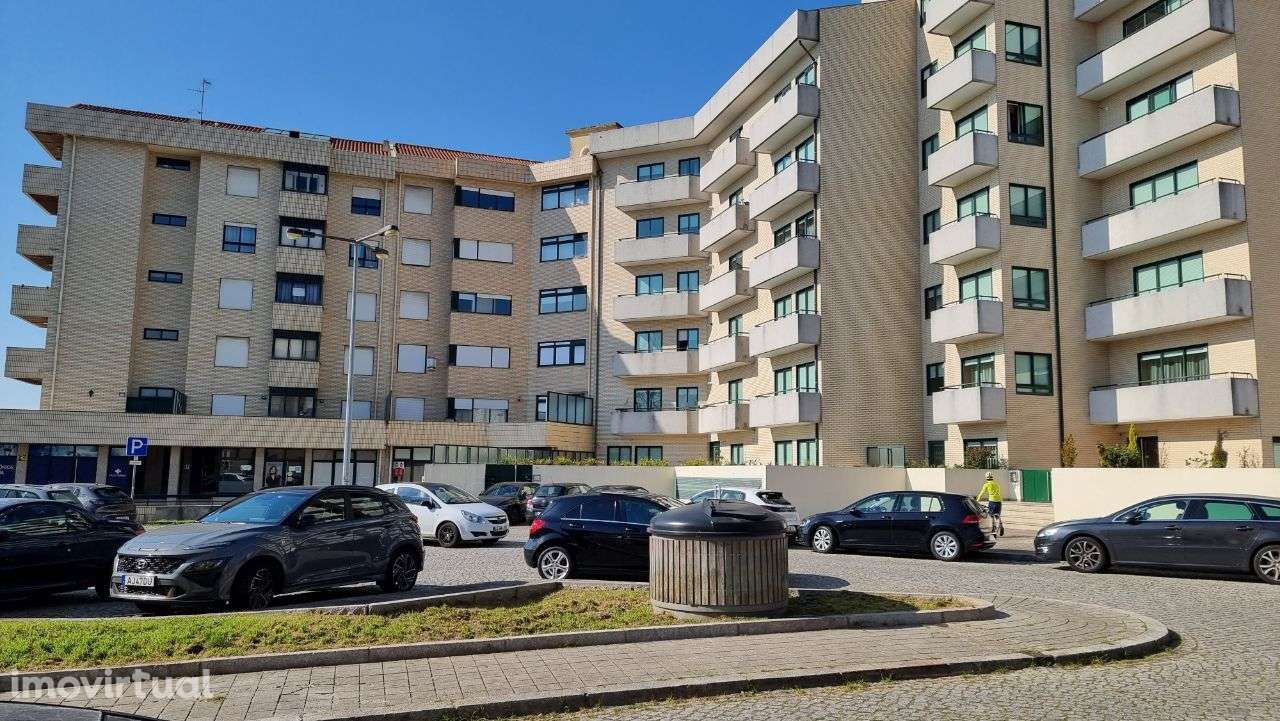 Quarto Estudantes Universidade Fernando Pessoa e Polo Universitário - Grande imagem: 2/22