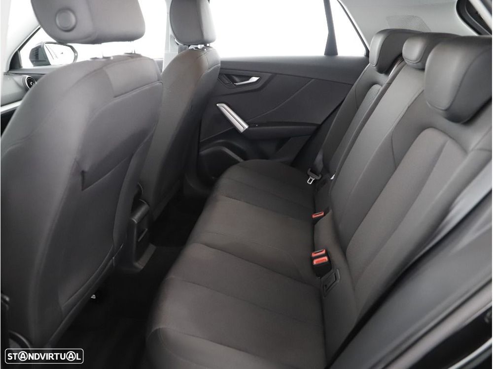 Audi Q2 30 TFSI Advanced - 22