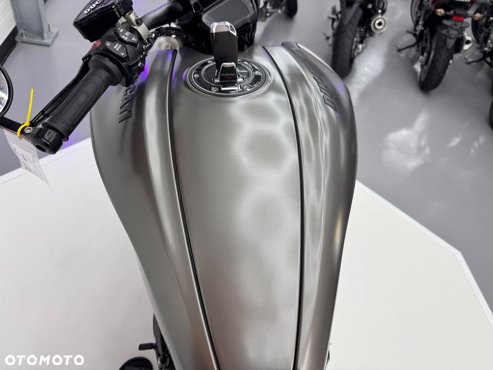 Ducati Diavel - 23