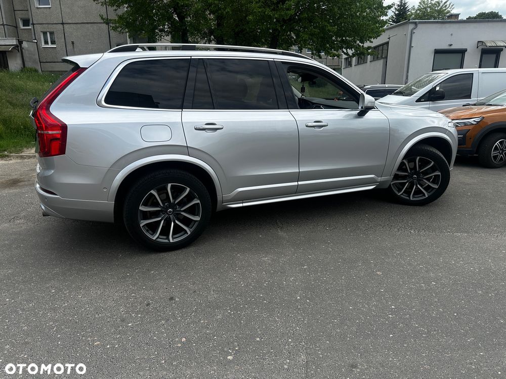 Volvo XC 90 - 2