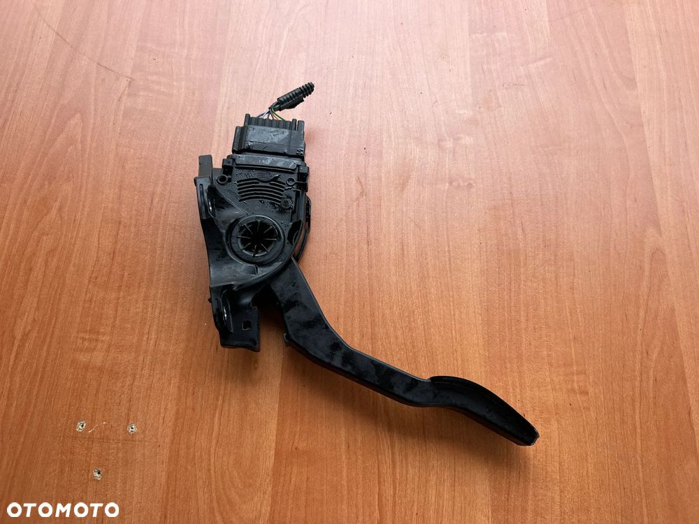 POTENCJOMETR PEDAŁ GAZU VOLVO V60 31329061 - 6