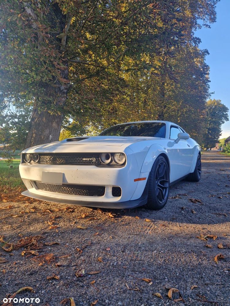 Dodge Challenger 6.2 Hellcat Widebody - 12