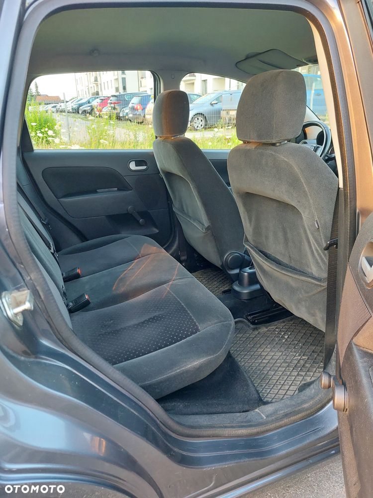 Ford Fiesta 1.4 Ghia - 13