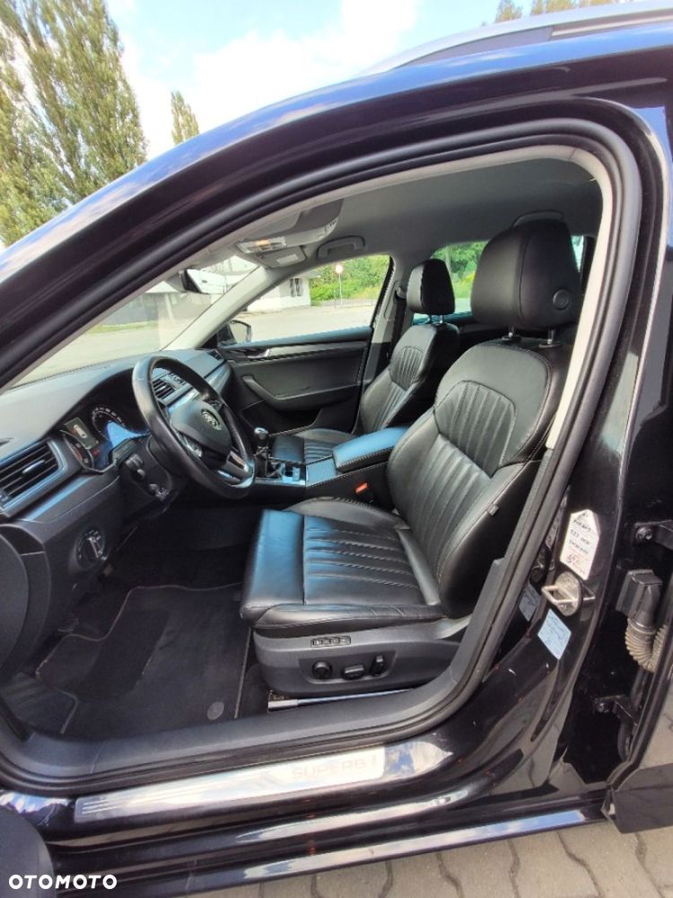 Skoda Superb 2.0 TDI Style - 13