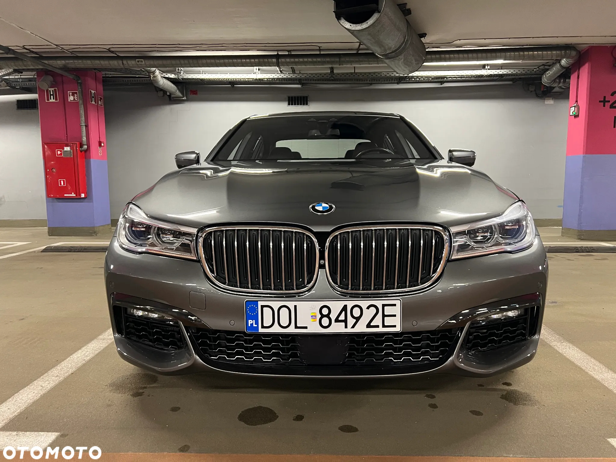 BMW Seria 7 750i xDrive - 10