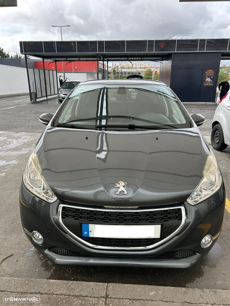 Peugeot 208 1.2 PureTech Active - 4