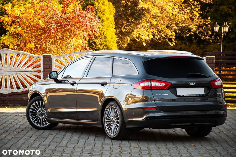 Ford Mondeo - 38