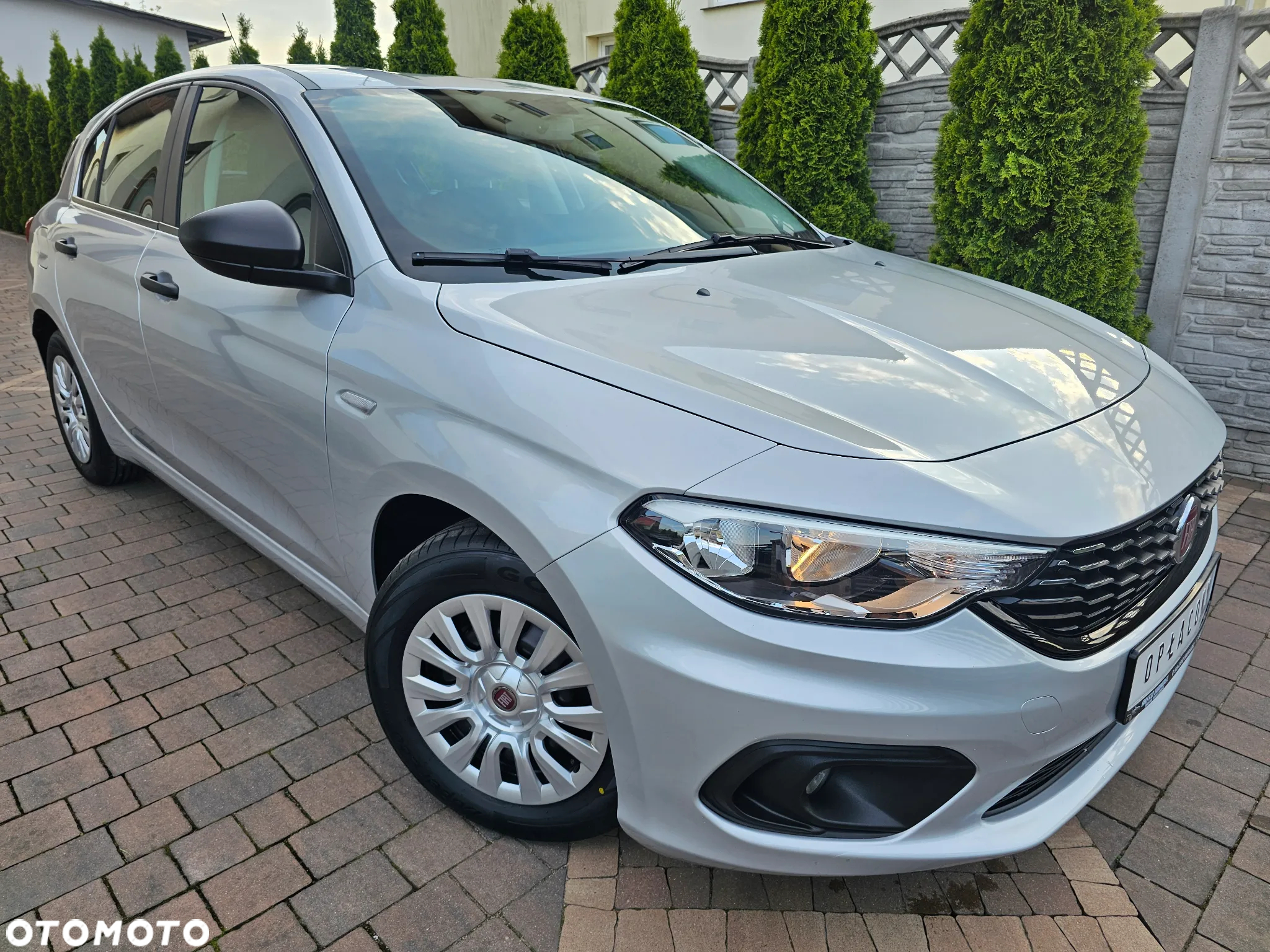 Fiat Tipo - 12