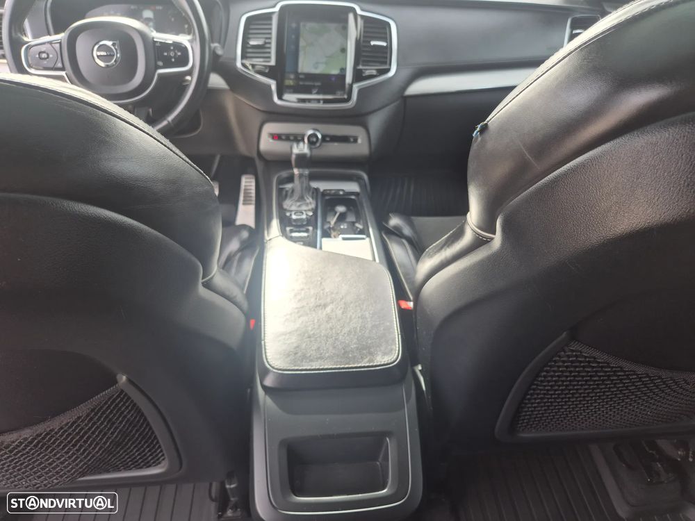 Volvo XC 90 2.0 D4 R-Design - 25