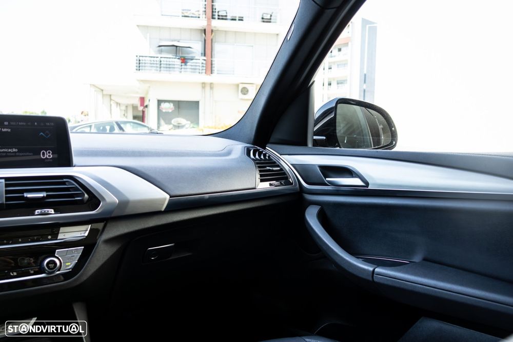 BMW iX3 Inspiring - 18