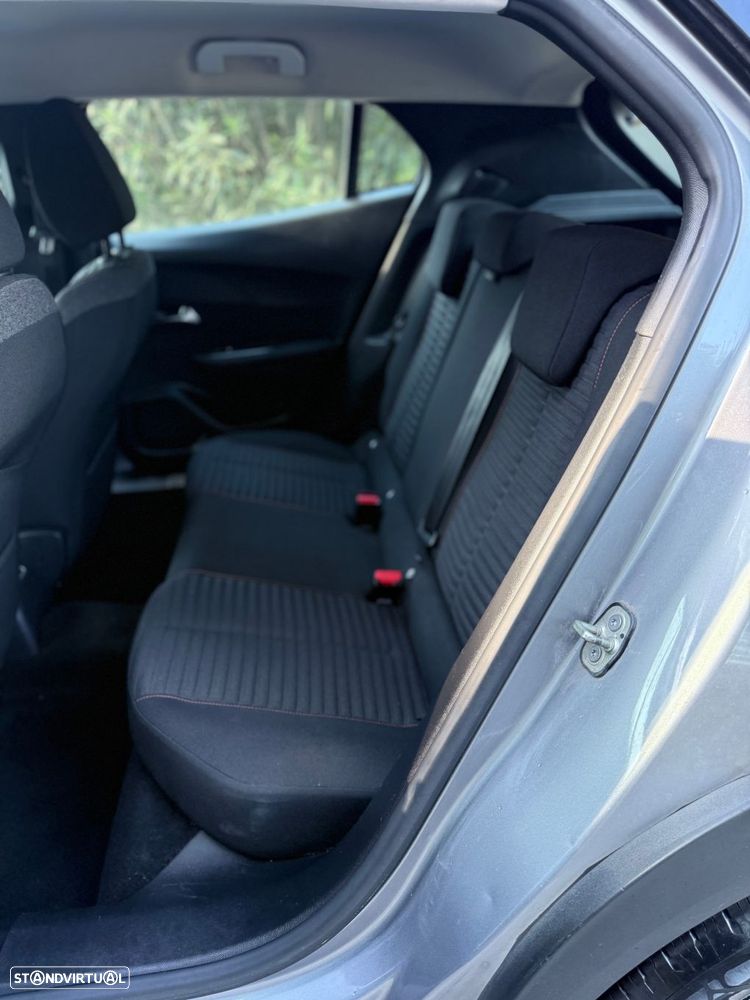 Peugeot 2008 1.2 PureTech Active Pack - 10