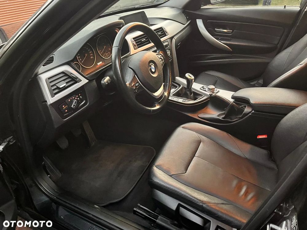 BMW Seria 3 318d - 6