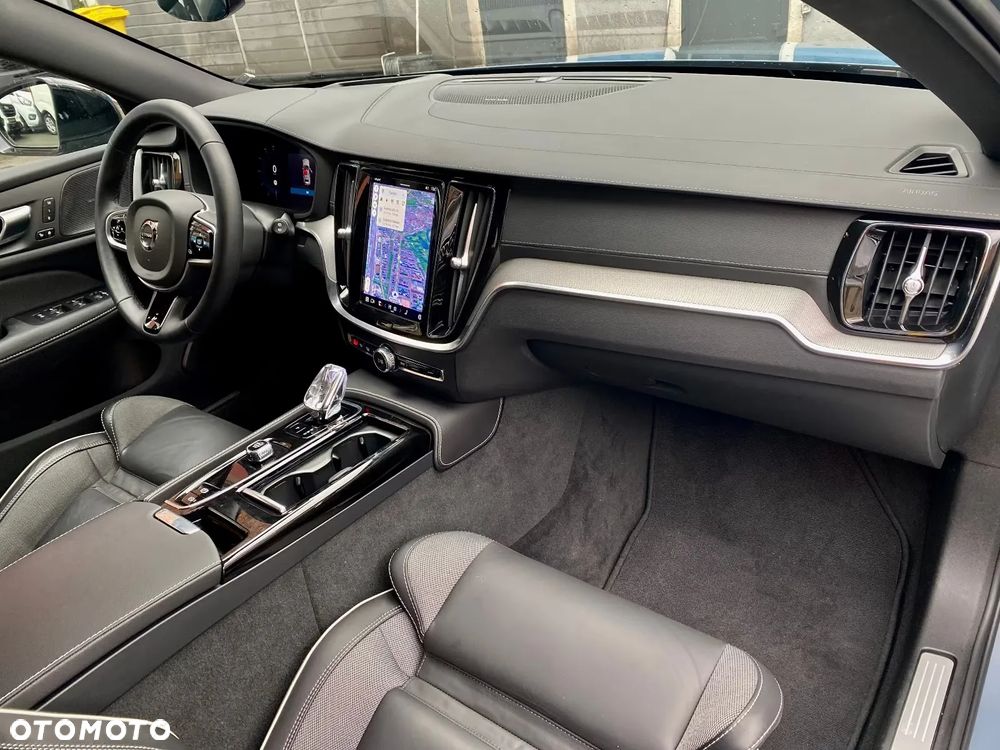 Volvo V60 T8 AWD Plug-In Hybrid Polestar Engineered R-Design - 7