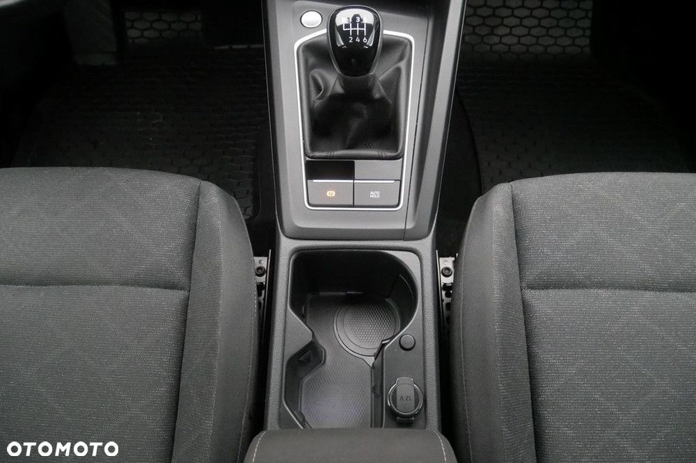 Volkswagen Golf 1.5 TSI Life - 11